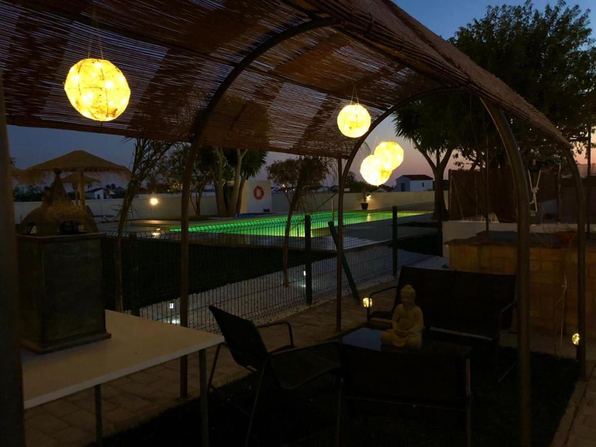Villas Santa Ana โกนิล เด ลาฟรอนเตรา ภายนอก รูปภาพ