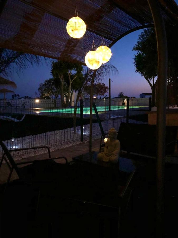Villas Santa Ana โกนิล เด ลาฟรอนเตรา ภายนอก รูปภาพ