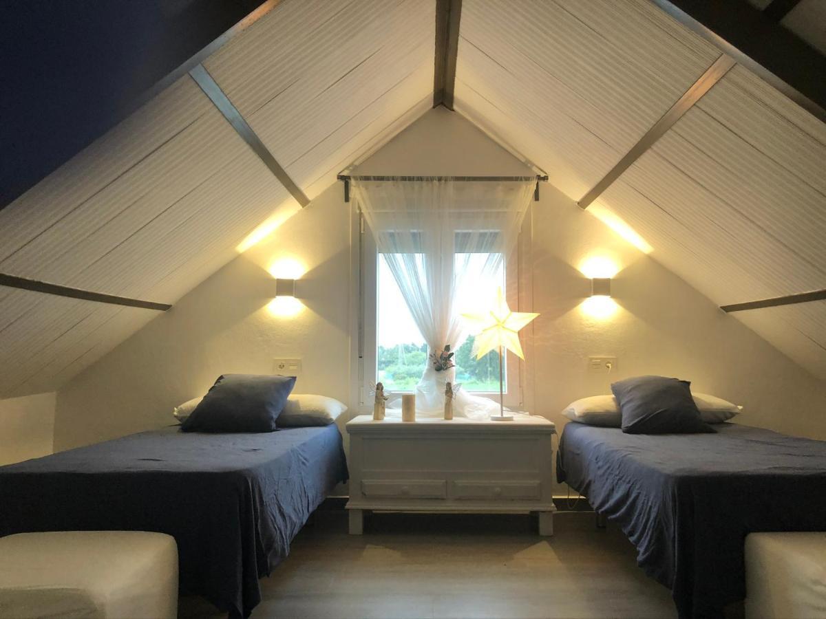 Villas Santa Ana โกนิล เด ลาฟรอนเตรา ภายนอก รูปภาพ