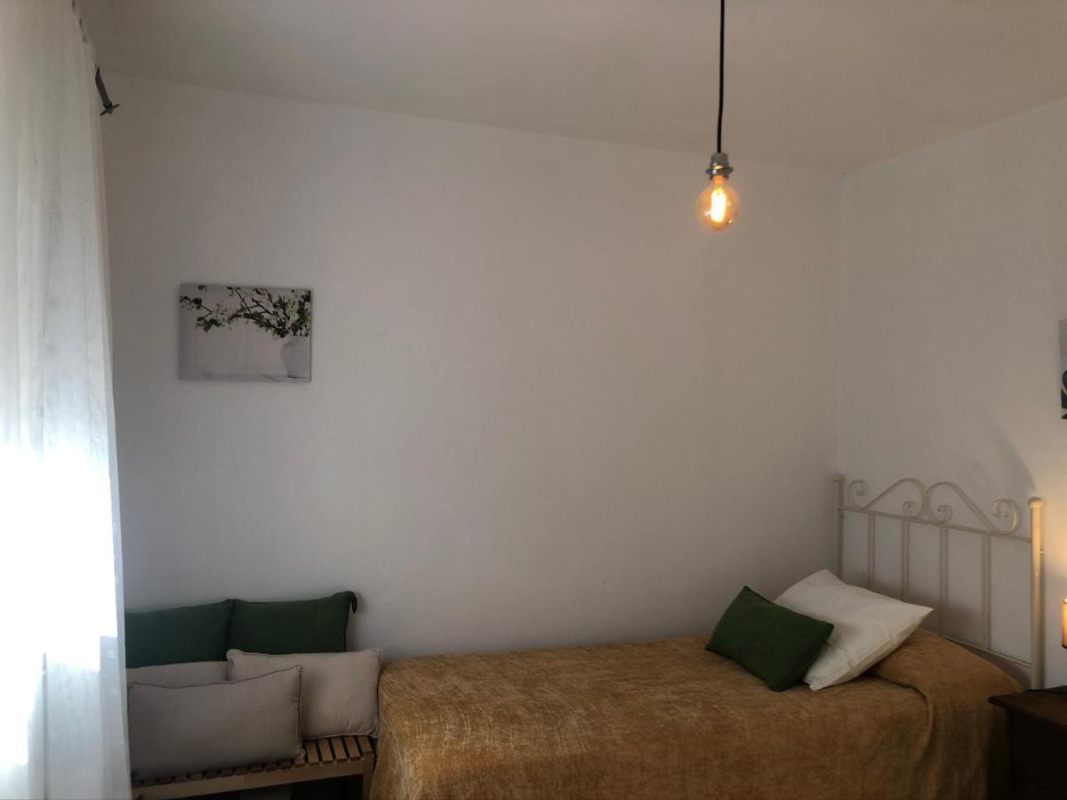Villas Santa Ana โกนิล เด ลาฟรอนเตรา ภายนอก รูปภาพ