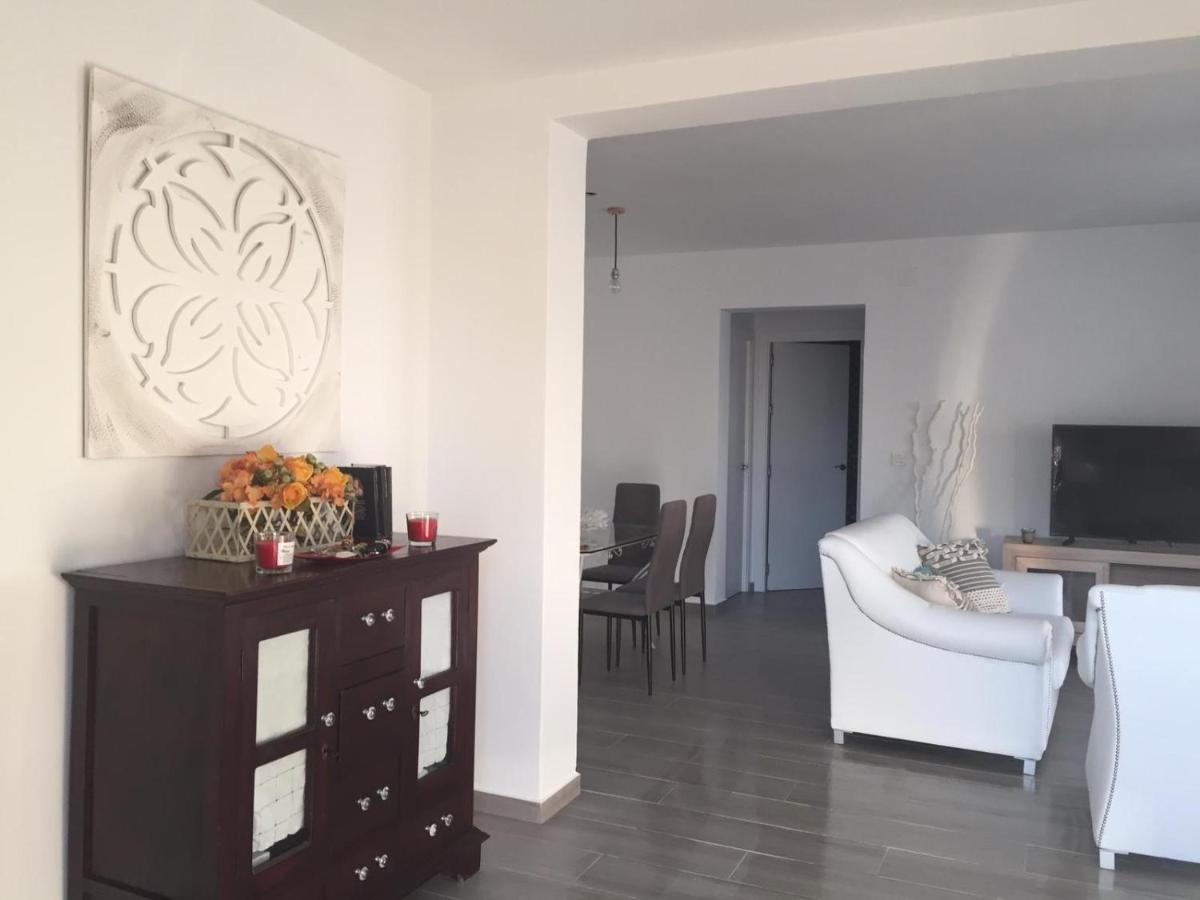 Villas Santa Ana โกนิล เด ลาฟรอนเตรา ภายนอก รูปภาพ