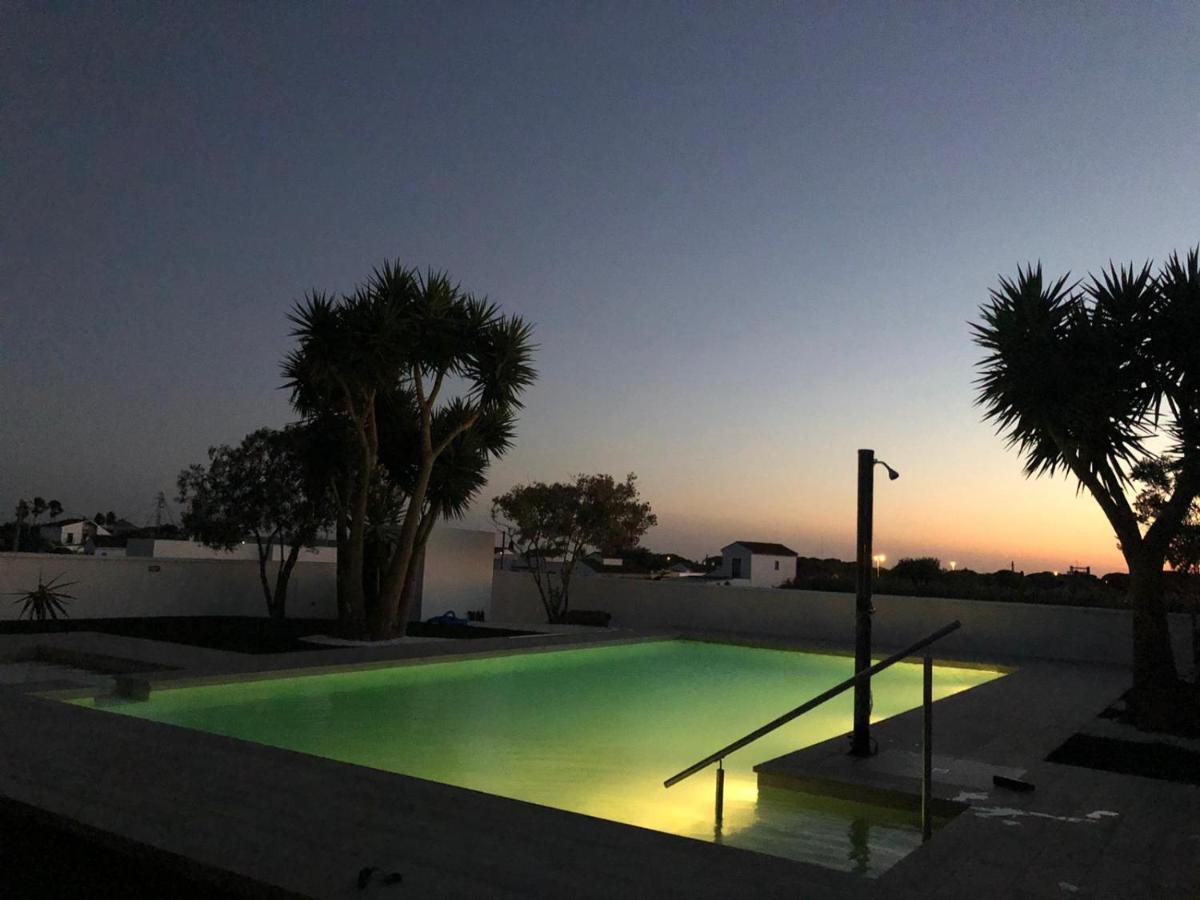 Villas Santa Ana โกนิล เด ลาฟรอนเตรา ภายนอก รูปภาพ